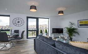 Tailored Stays - De Havilland House